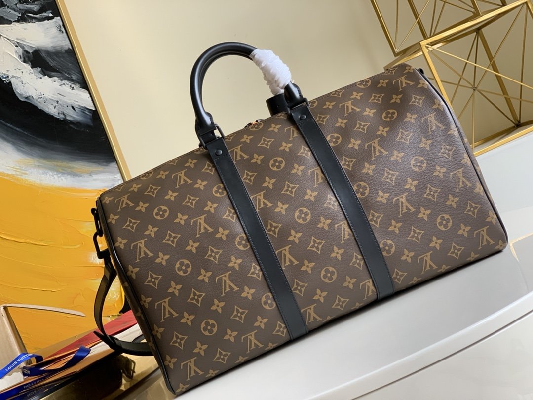 LV Keepall Bandouliere 45 Monogram Canvas For Men, MenÃ¢â‚¬â„¢s Bags, Travel Bags 17.7in/45cm LV