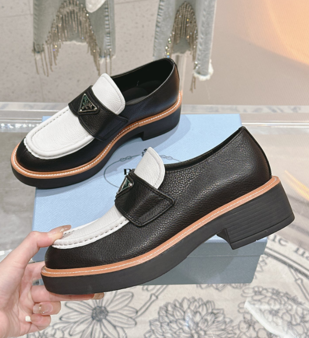 GlamyWomen Shoes - 023