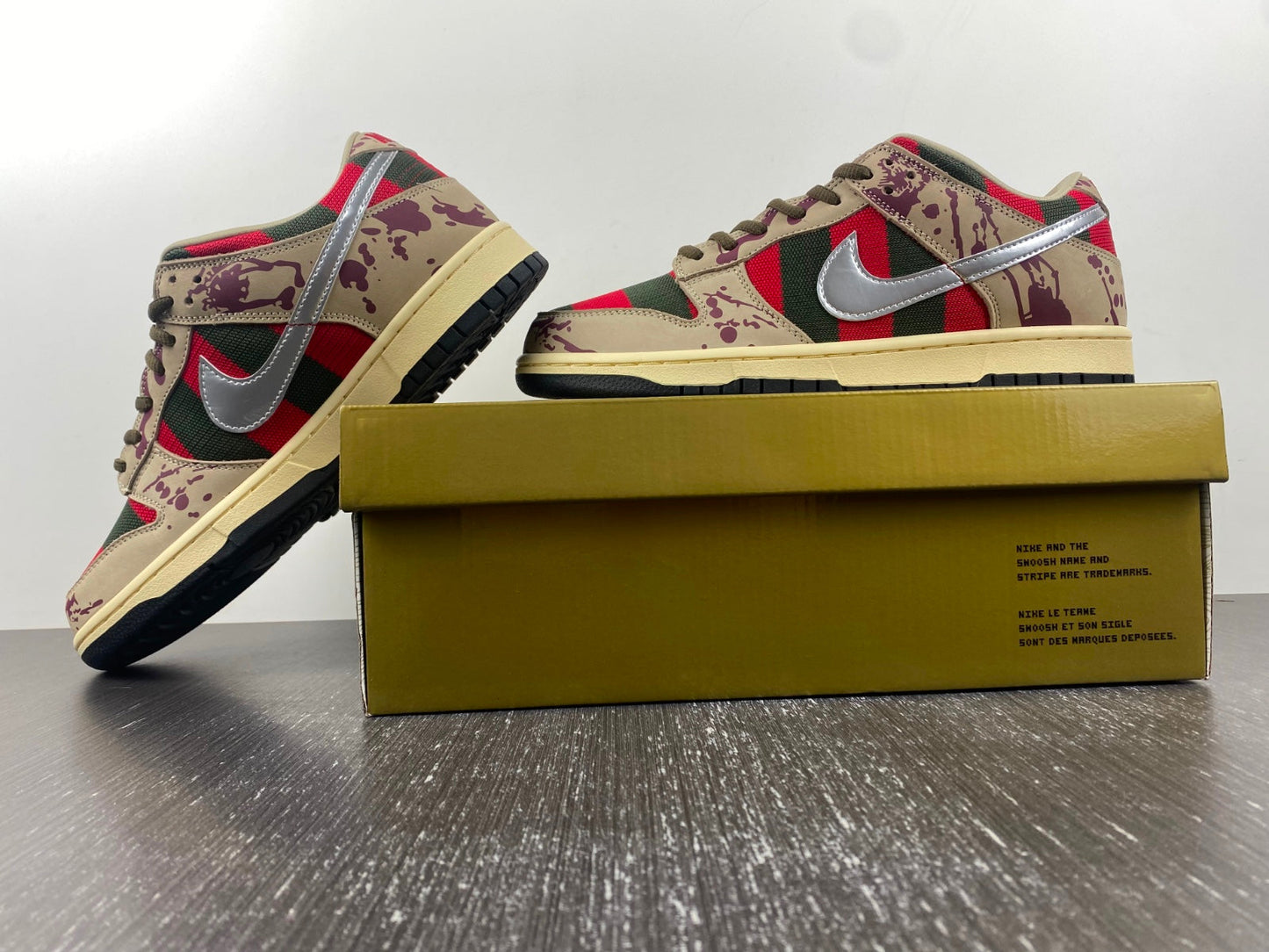 Designer SB Dunk Low Ã¢â‚¬Å“Freddy KruegerÃ¢â‚¬Â