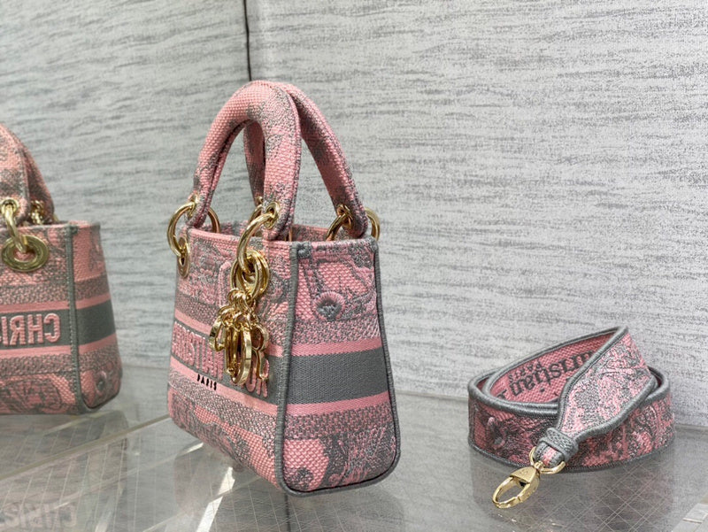 ELE - Dir Bags - 042