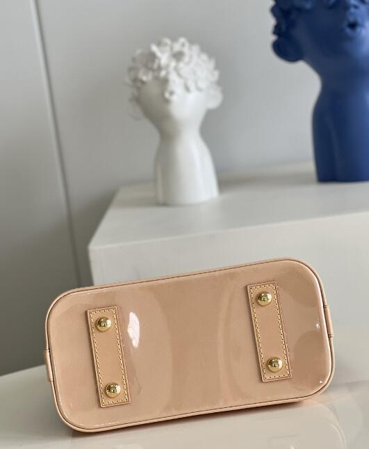 SAMC - LOV Bags - 1718