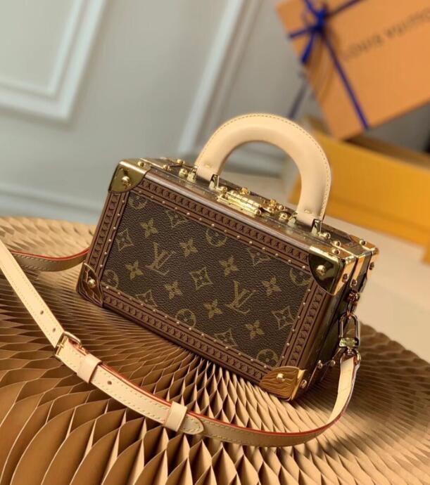 SAMC - LOV Bags - 2410