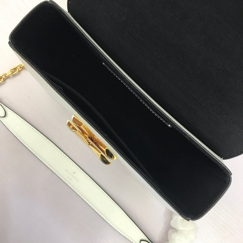 LOV2 Bags - Luxurious Bags  2044