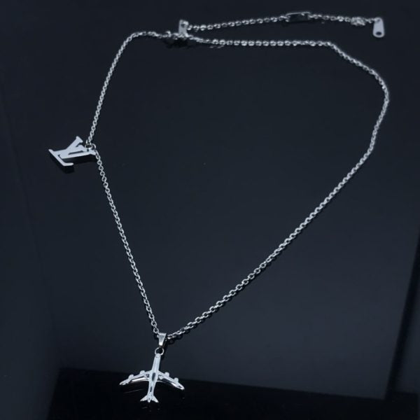 LV Necklaces 086