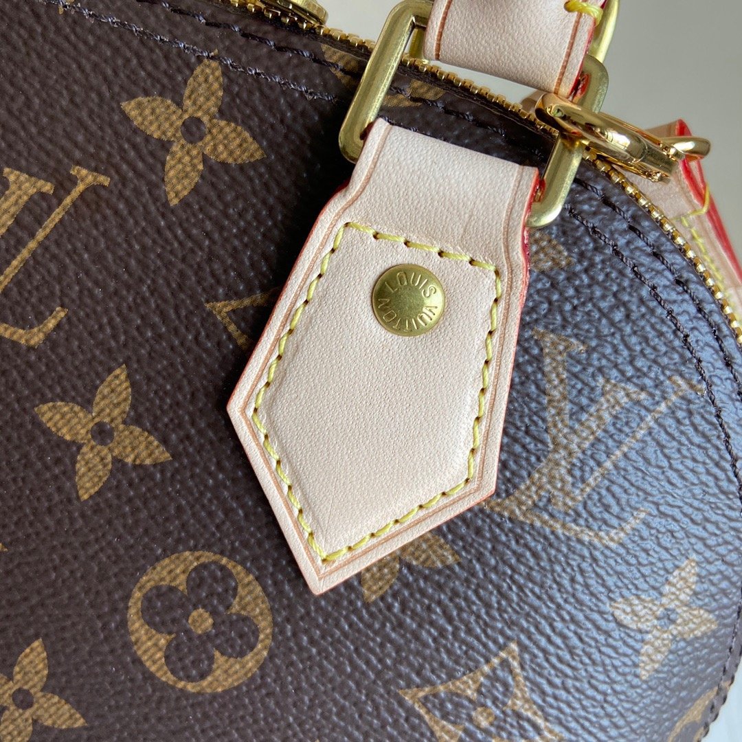 EN - New Arrival Bags LUV 143