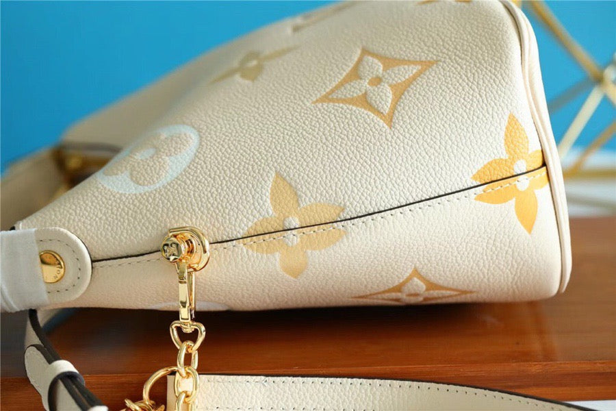 LV Neverfull MM Monogram Canvas Beige For Women,  Shoulder and Crossbody Bags 9.4in/24cm LVÃ‚Â 