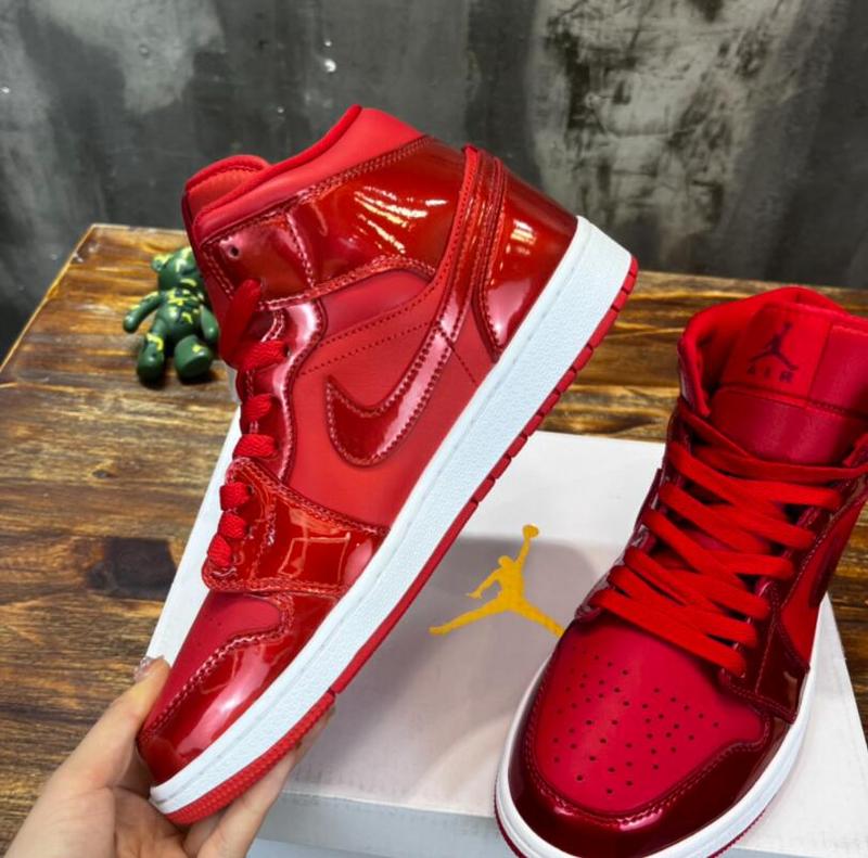 SAMC - NKE Shoes - 905