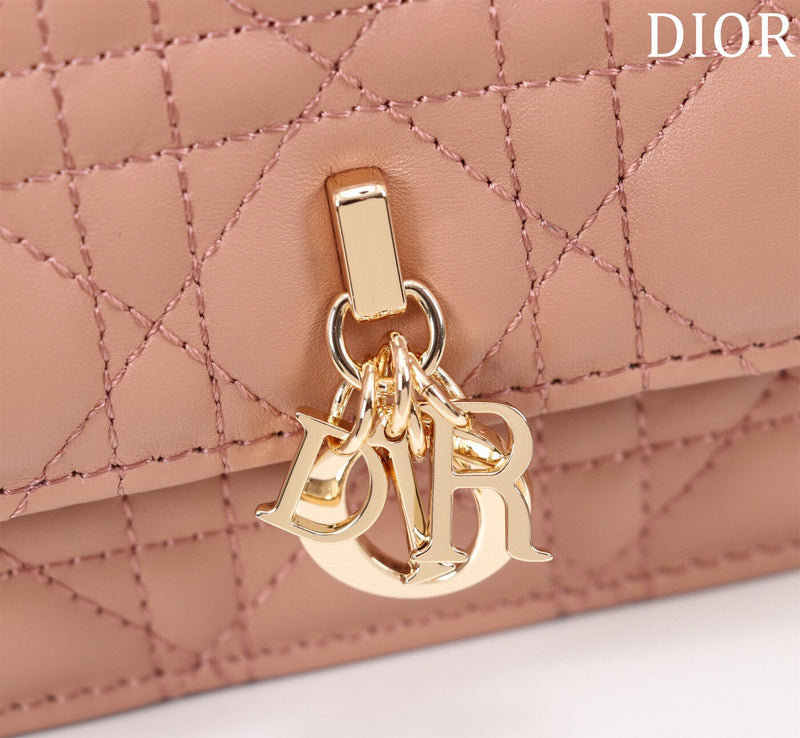 ELE - Dir Bags - 775