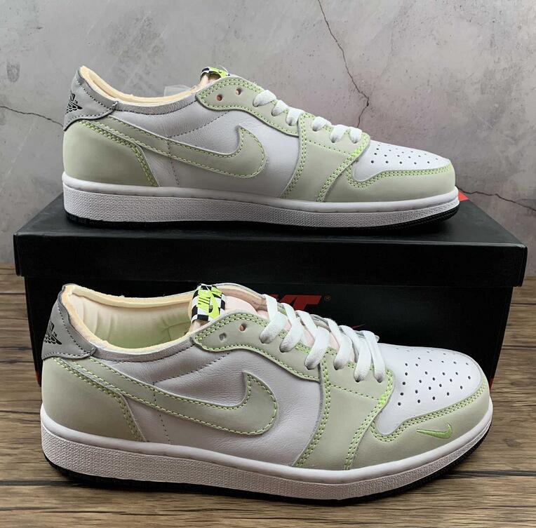 SAMC - NKE Shoes - 1515