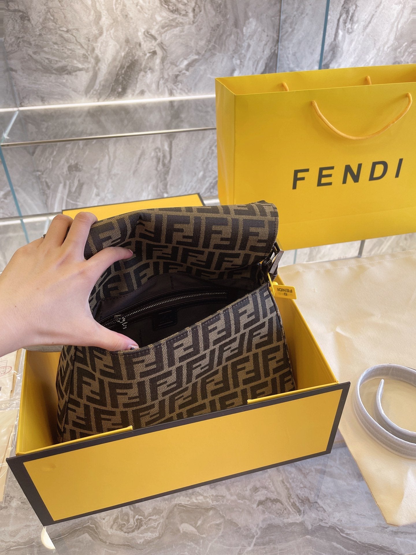 EN - New Arrival Bags FEI 201