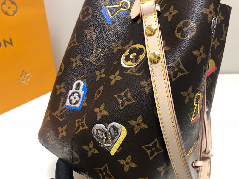 LOV2 Bags - Luxurious Bags  2058