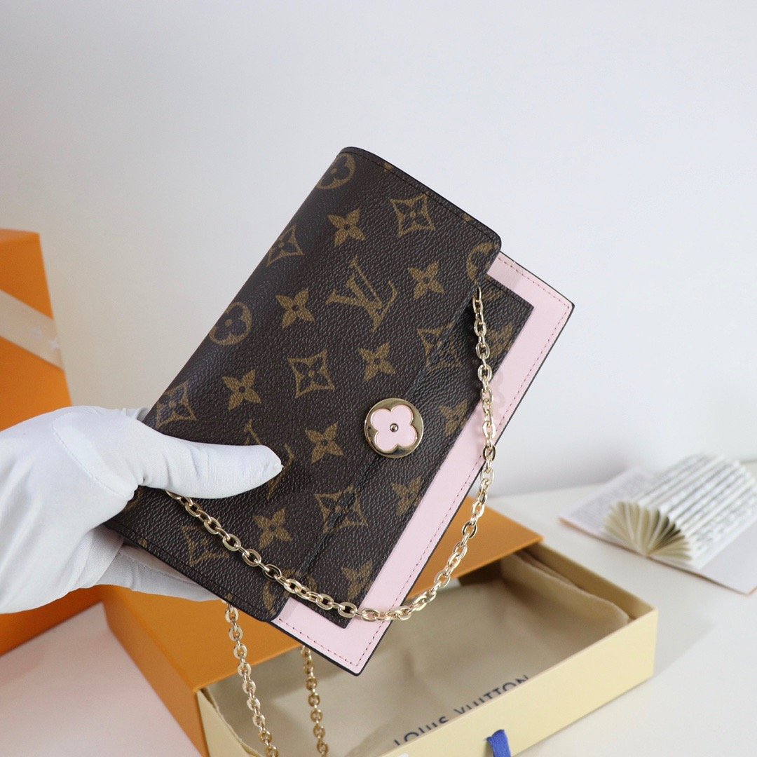 EN - New Arrival Bags LUV 153