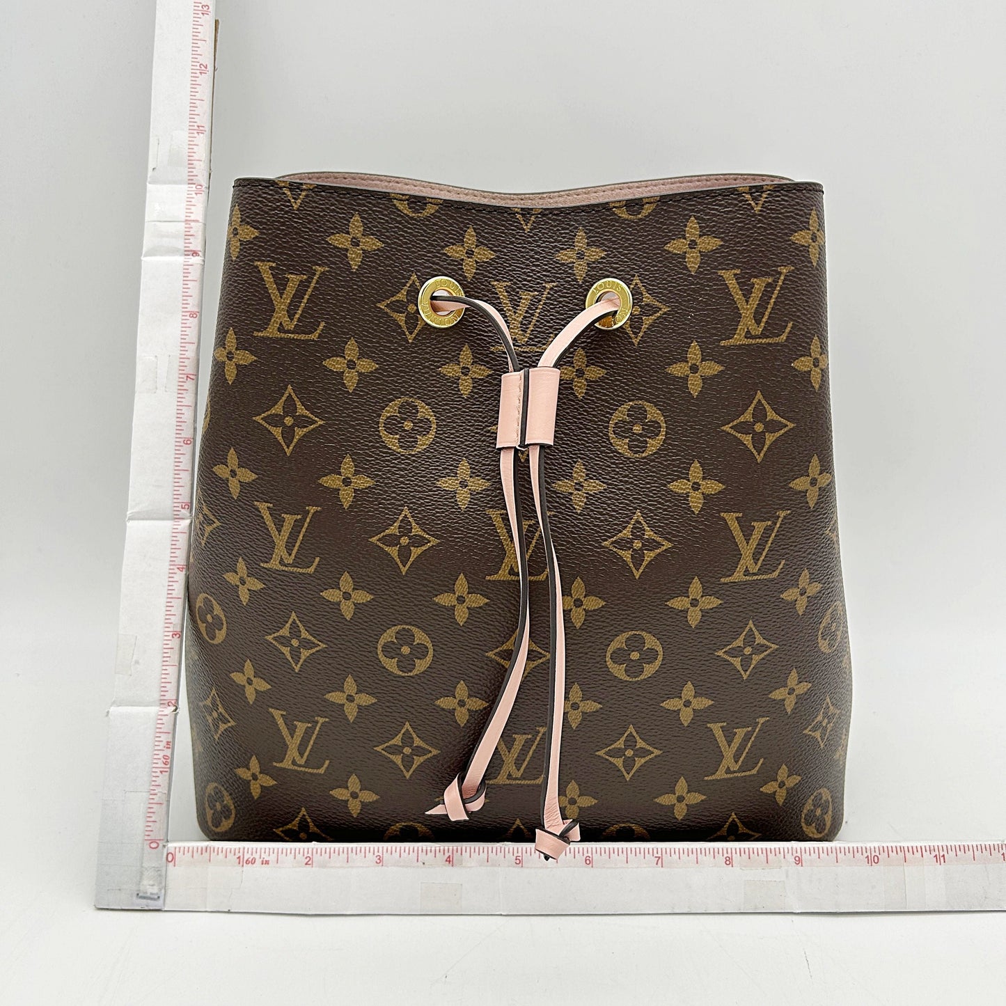 GLM-Monogram Neonoe MM Rose Poudre LA25665