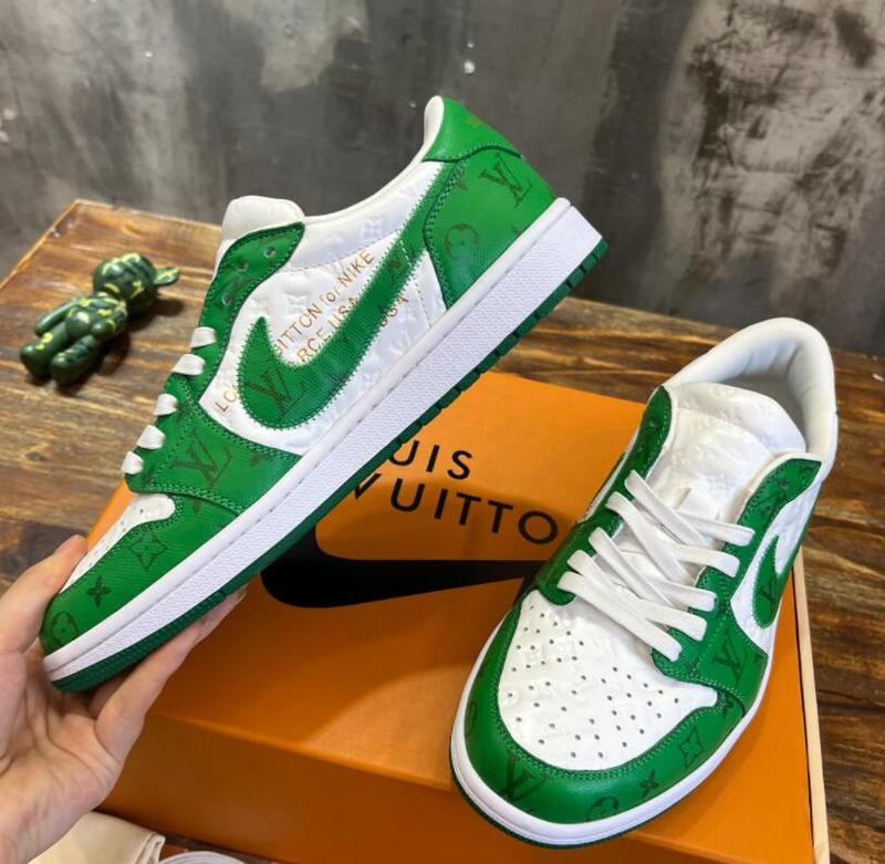 SAMC - NKE Shoes - 404