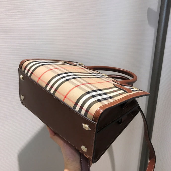 GLAMI Mini Vintage Check Two-handle Title Bag Archive Beige For Women, Bags 10.2in/26cm 80252671