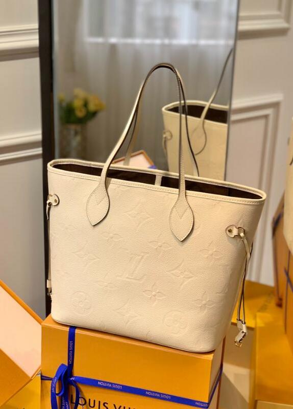 SAMC - LOV Bags - 209