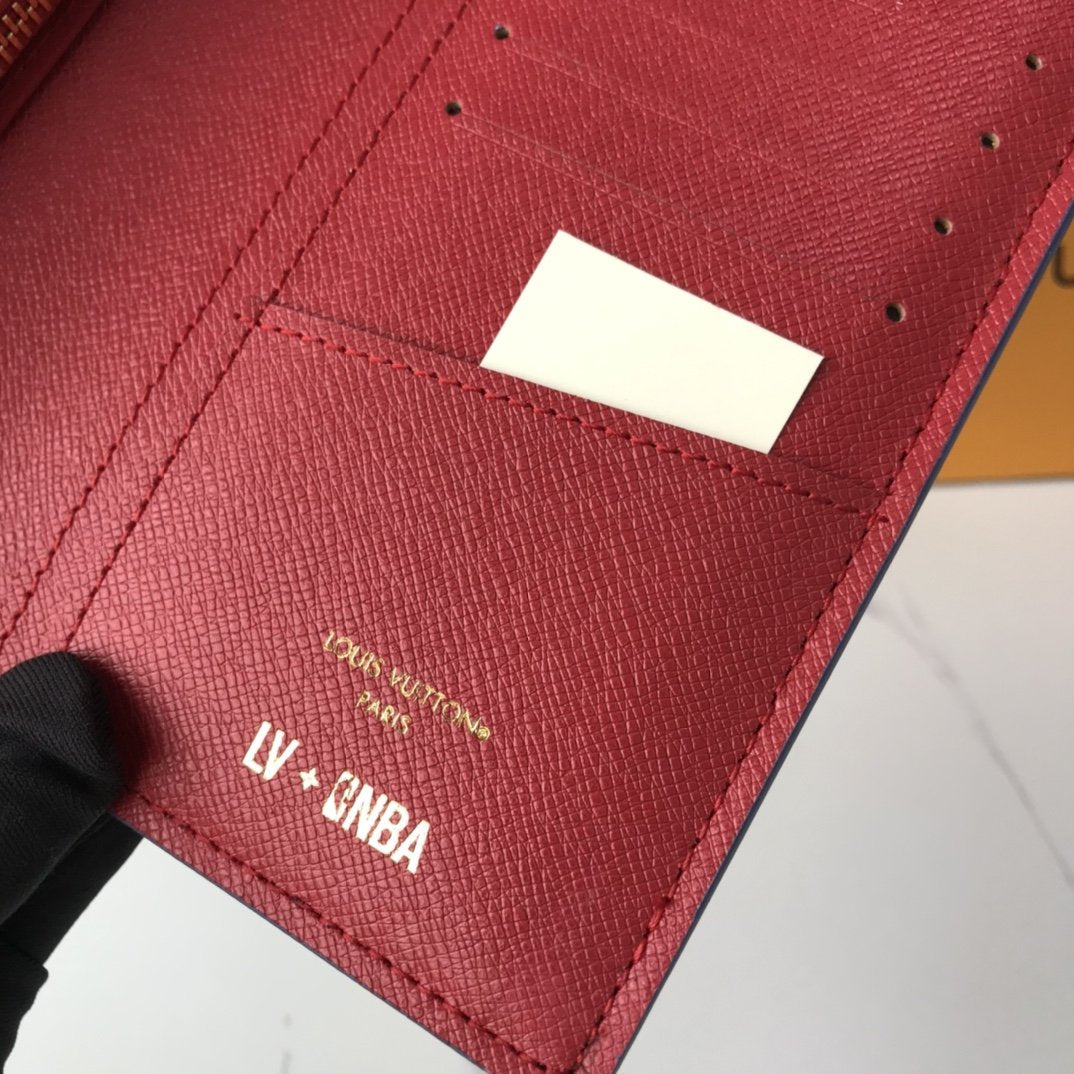 EN - New Arrival Wallet LUV 032