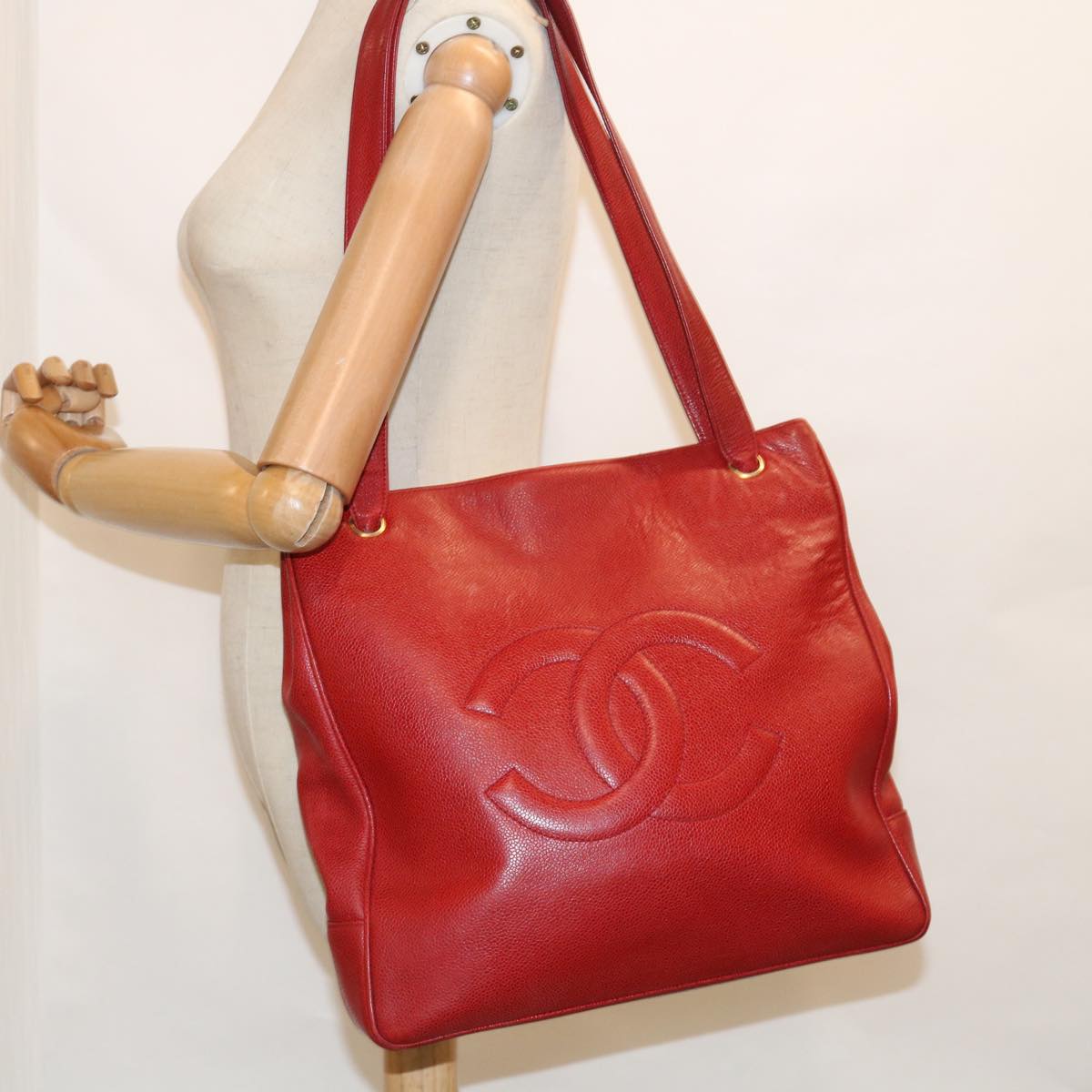 CHANEL Shoulder Bag Caviar Skin Red CC bs11402