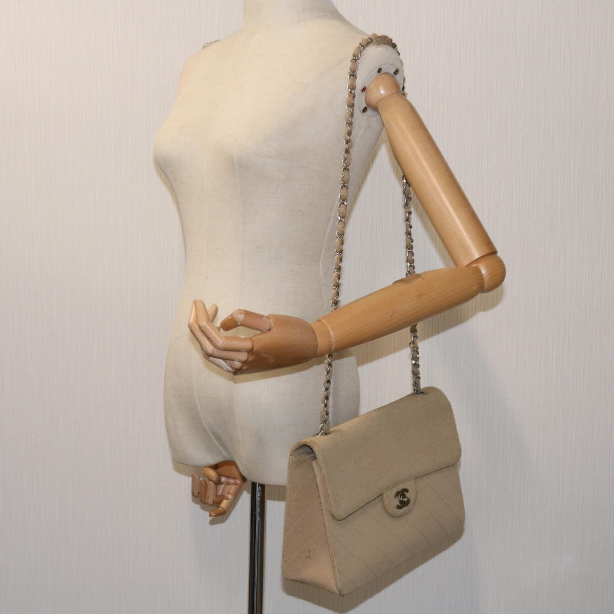 CHANEL Matelasse Chain Turn Lock Shoulder Bag cotton Beige CC bs13037