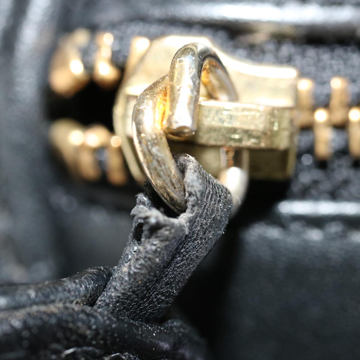 CHANEL Bicolole Vanity Cosmetic Pouch Leather Black CC bs13181