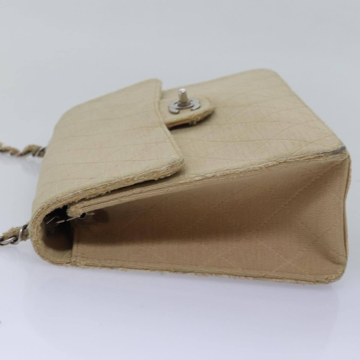 CHANEL Matelasse Turn Lock Chain Shoulder Bag Cotton Beige CC bs15107
