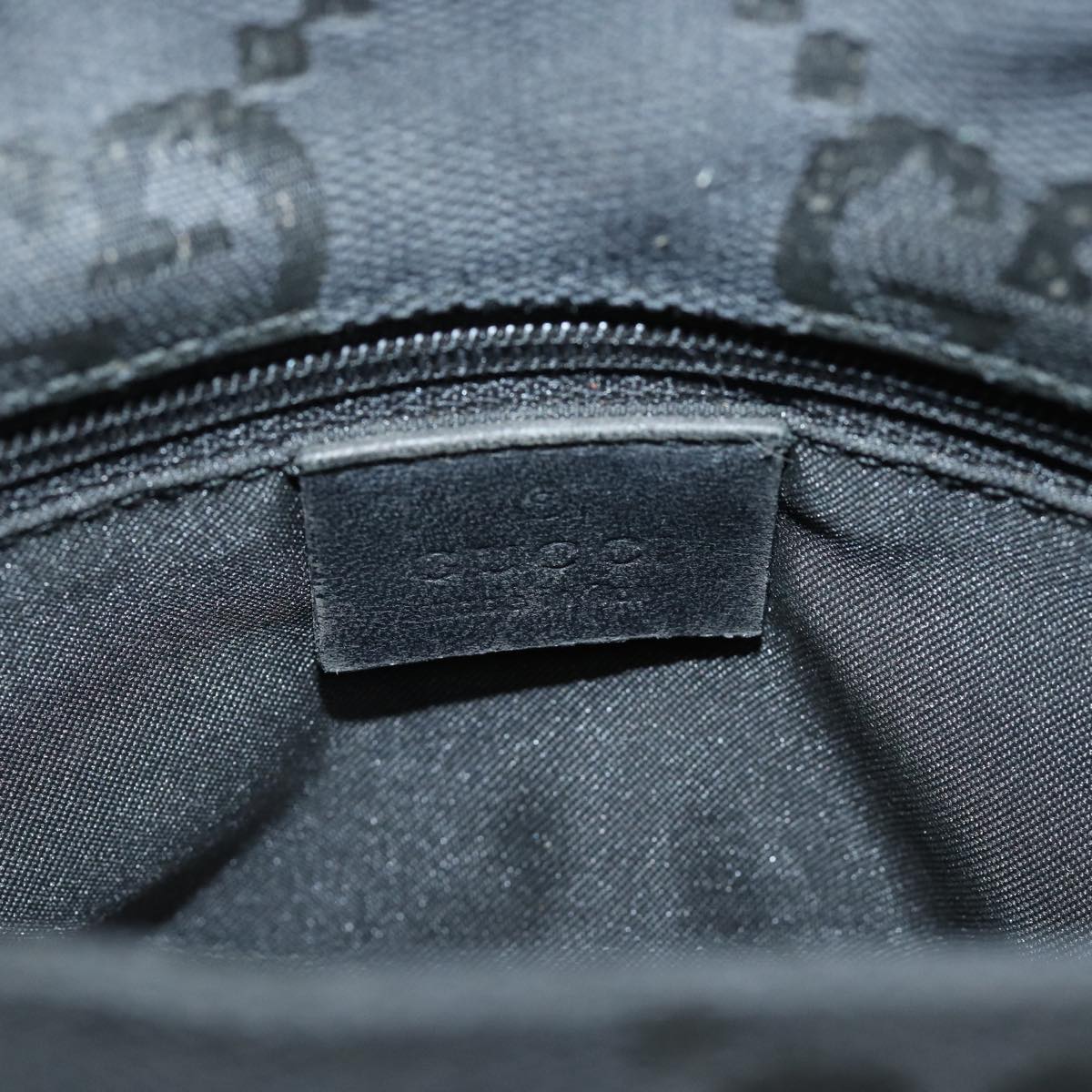 GUCCI GG Canvas Shoulder Bag Black bs15660