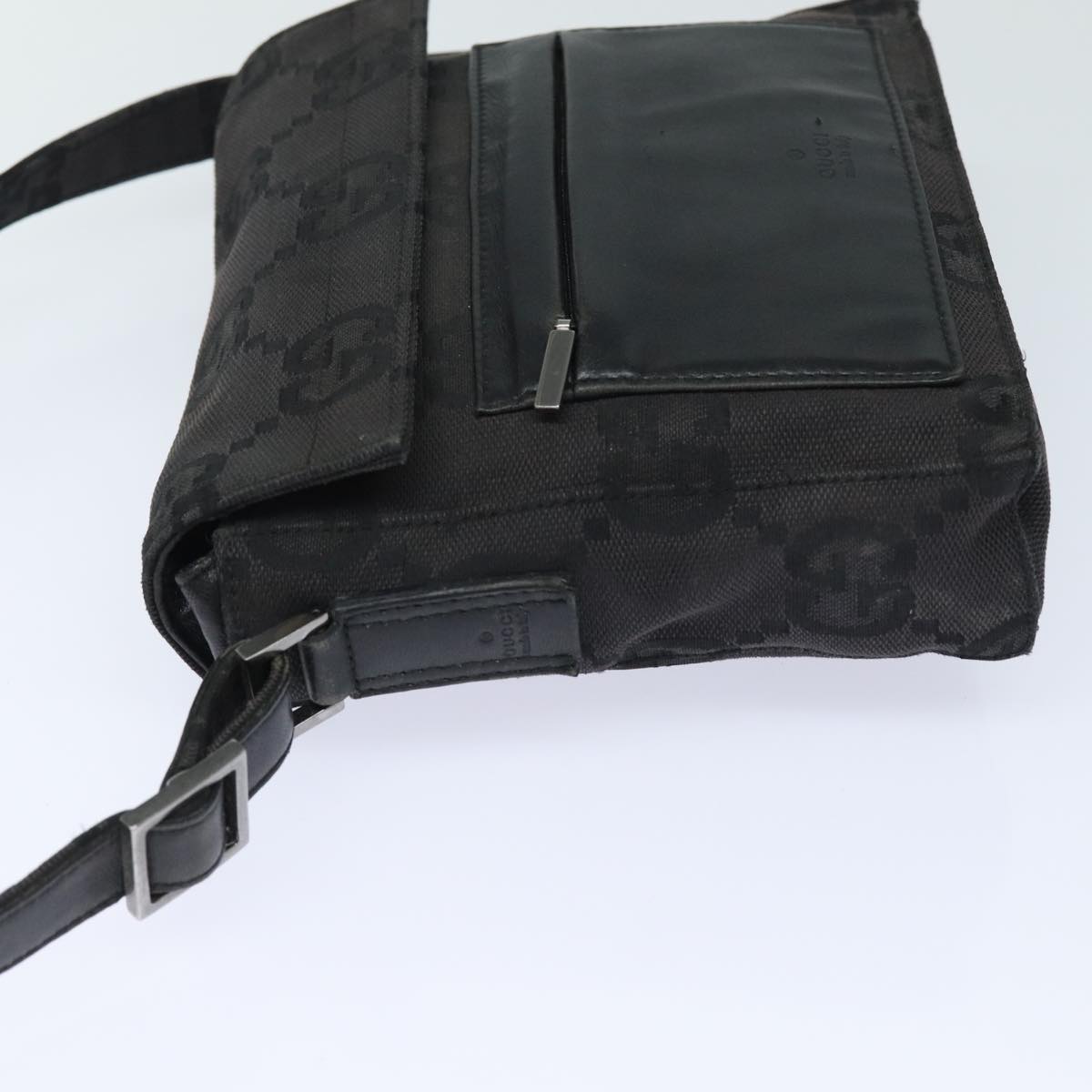 GUCCI GG Canvas Shoulder Bag Black bs15660