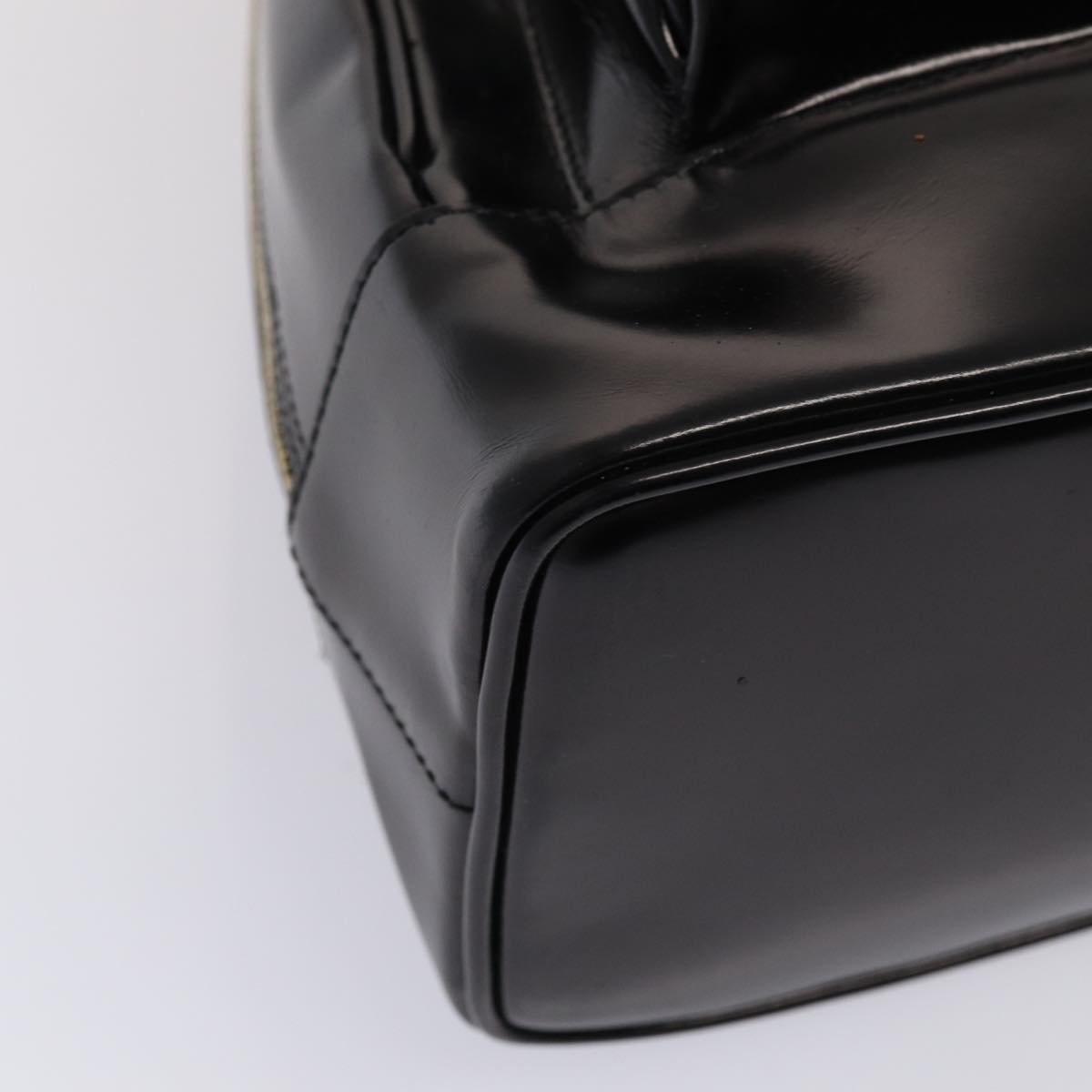 GUCCI Body Bag Enamel Black 003 2113 0027 bs15880