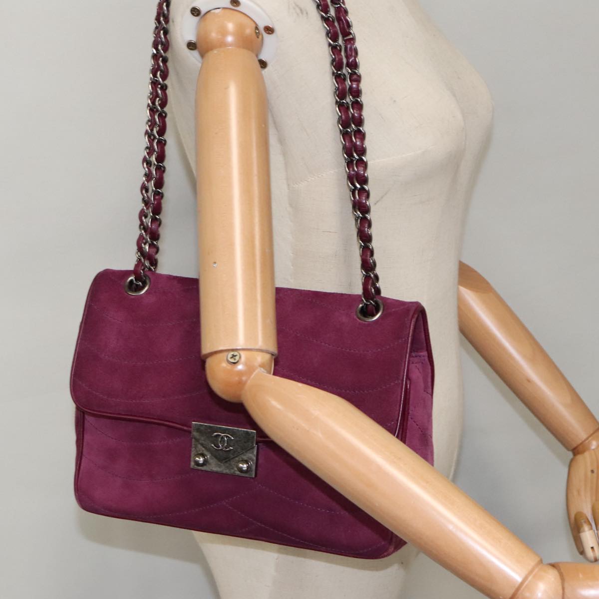 CHANEL Cruise line Chain Shoulder Bag Suede Purple CC bs19199A