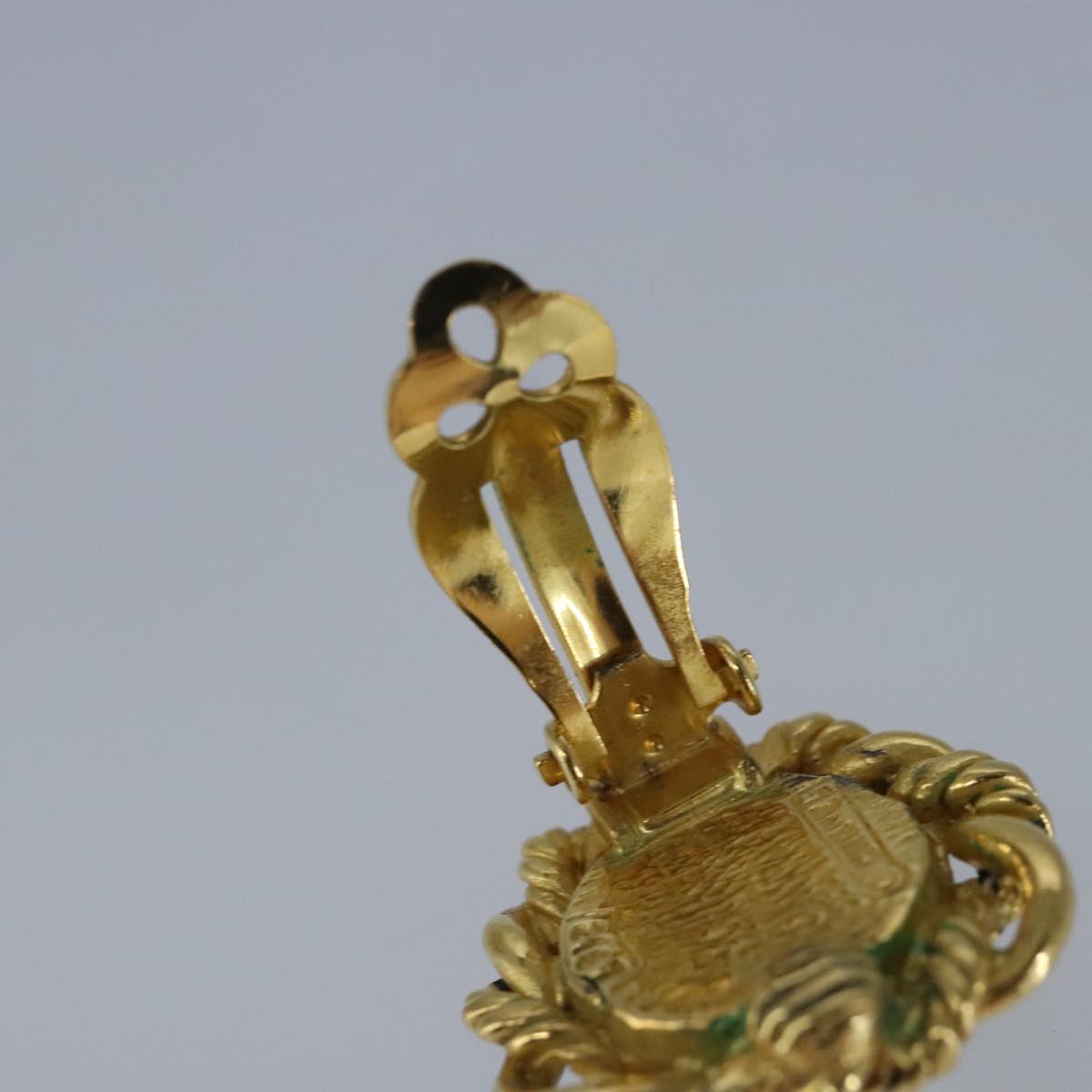 CHANEL Earring metal Gold CC bs20026