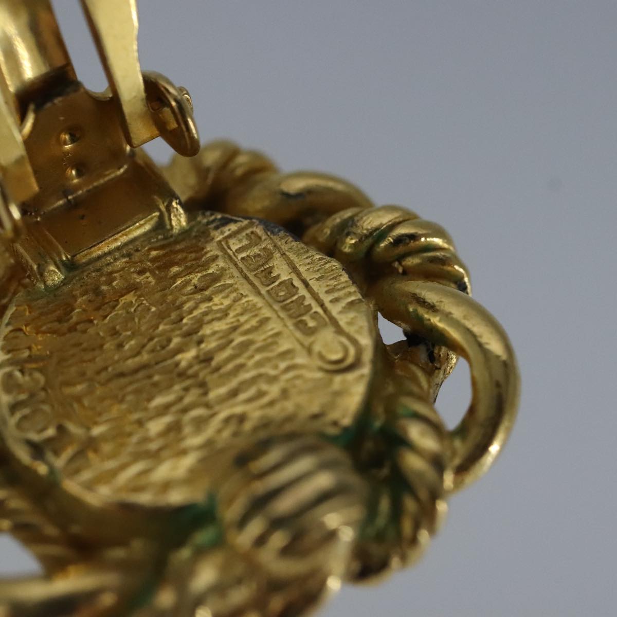 CHANEL Earring metal Gold CC bs20026