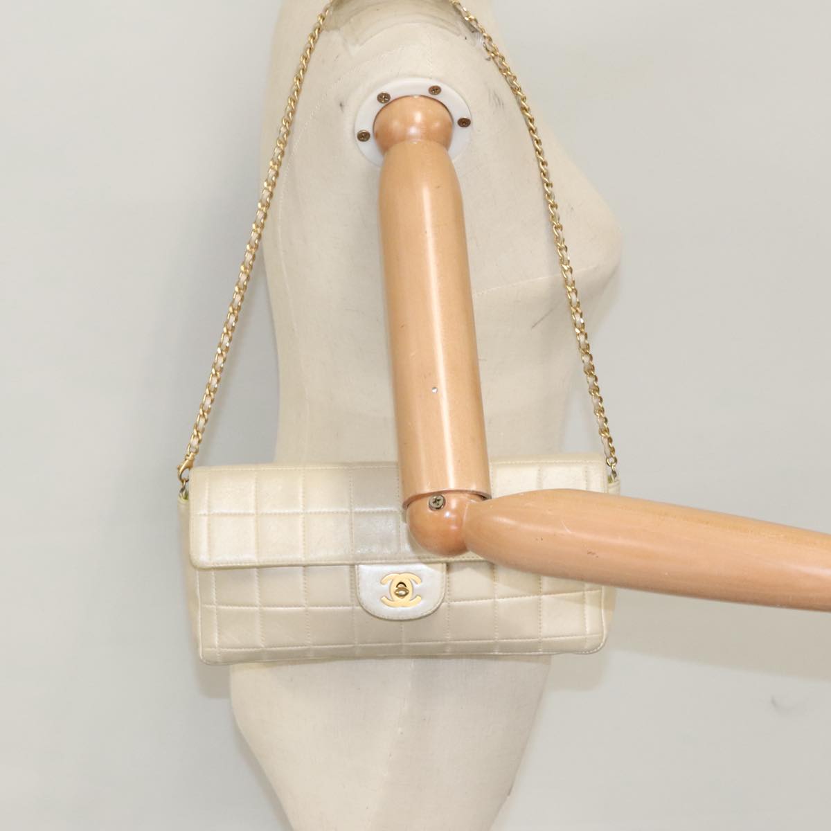 CHANEL Choco Bar Chain Shoulder Bag Lamb Skin Gold Tone Gold CC bs20107