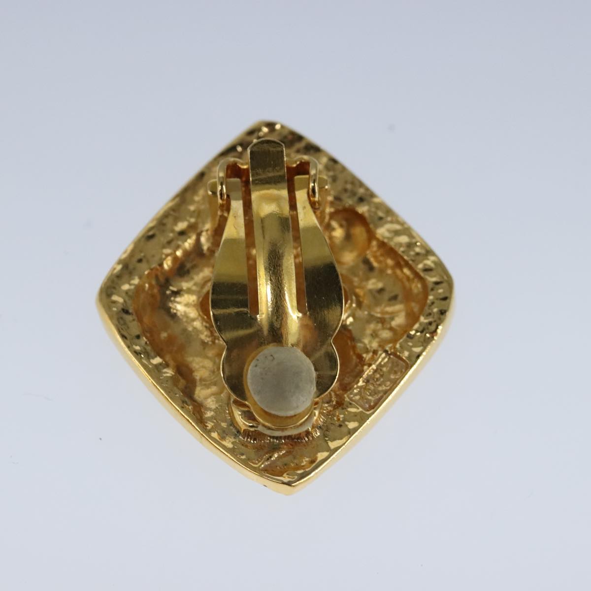 CHANEL Earring metal Gold CC bs20202