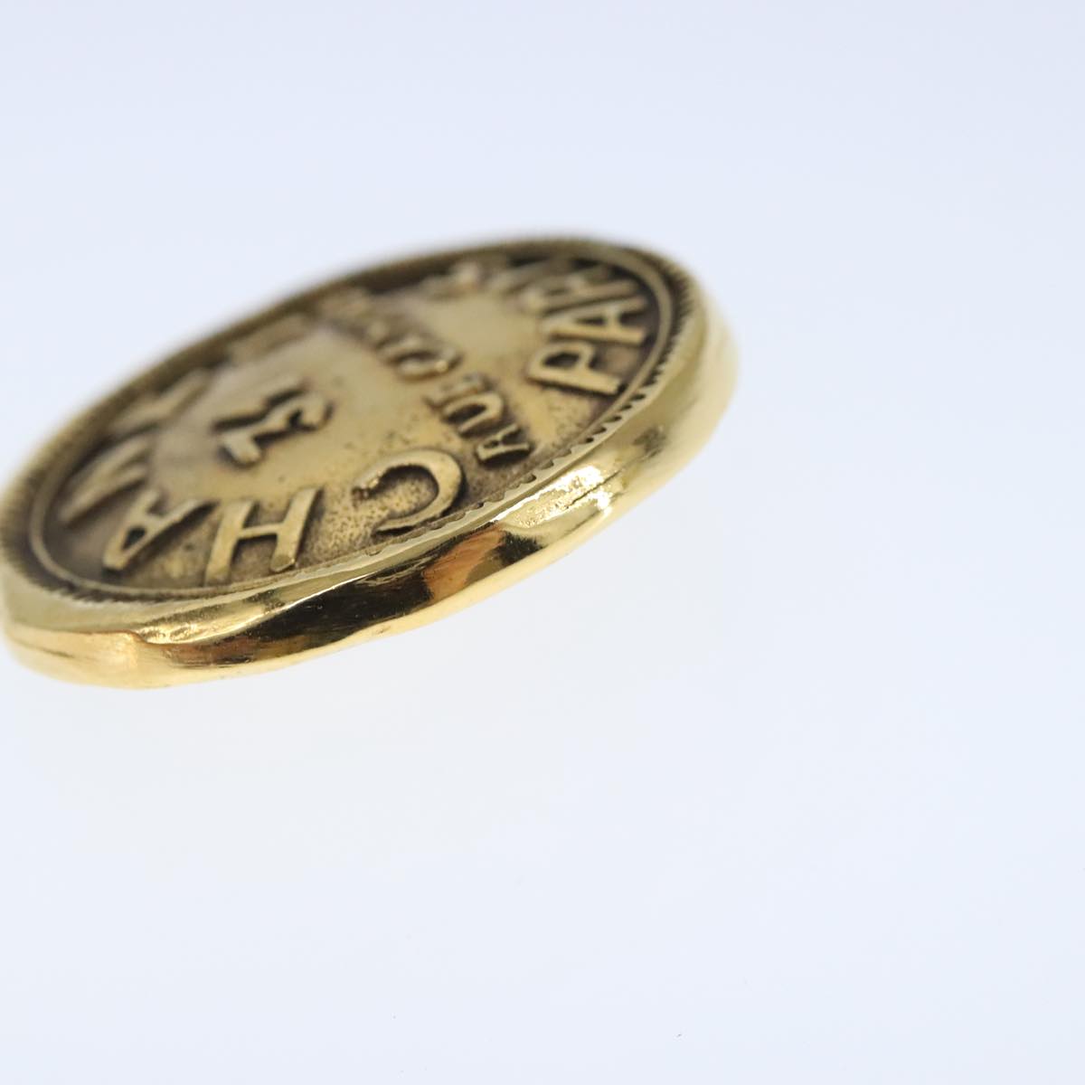 CHANEL Earring metal Gold CC bs20397