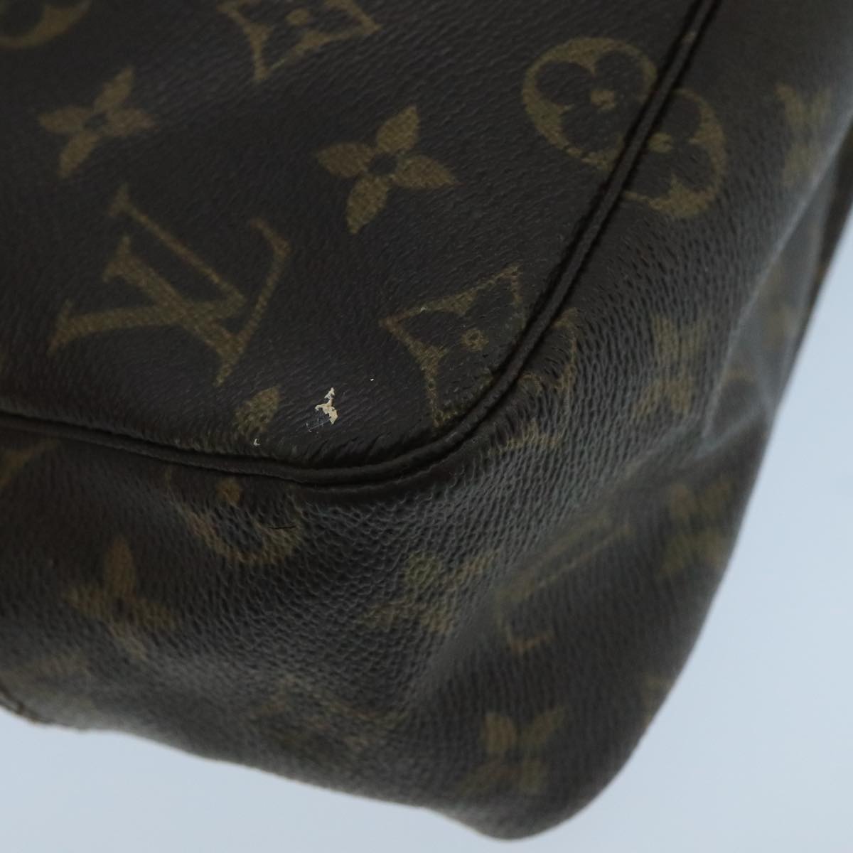LOUIS VUITTON Monogram Trousse Toilette 28 Clutch Bag M47522 LV bs20606