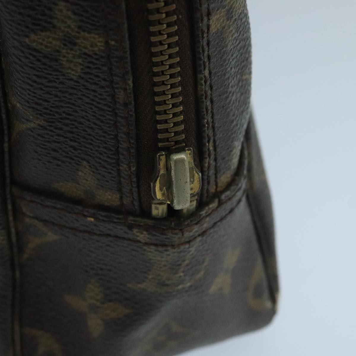 LOUIS VUITTON Monogram Trousse Toilette 28 Clutch Bag M47522 LV bs20606