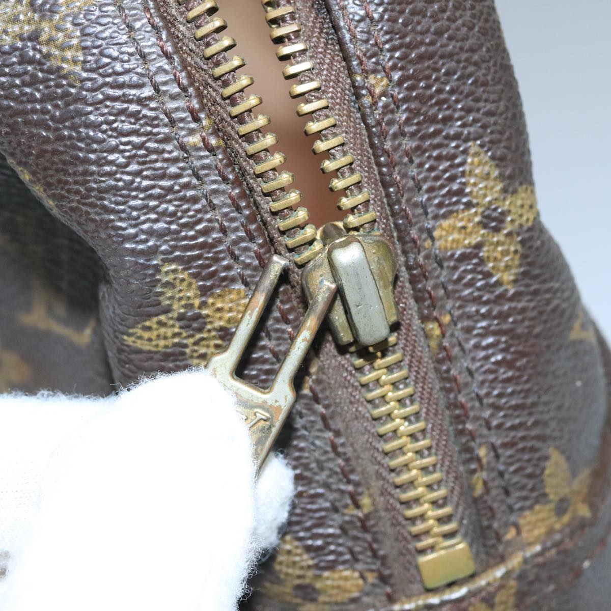 LOUIS VUITTON Monogram Trousse Toilette 28 Clutch Bag M47522 LV bs20606