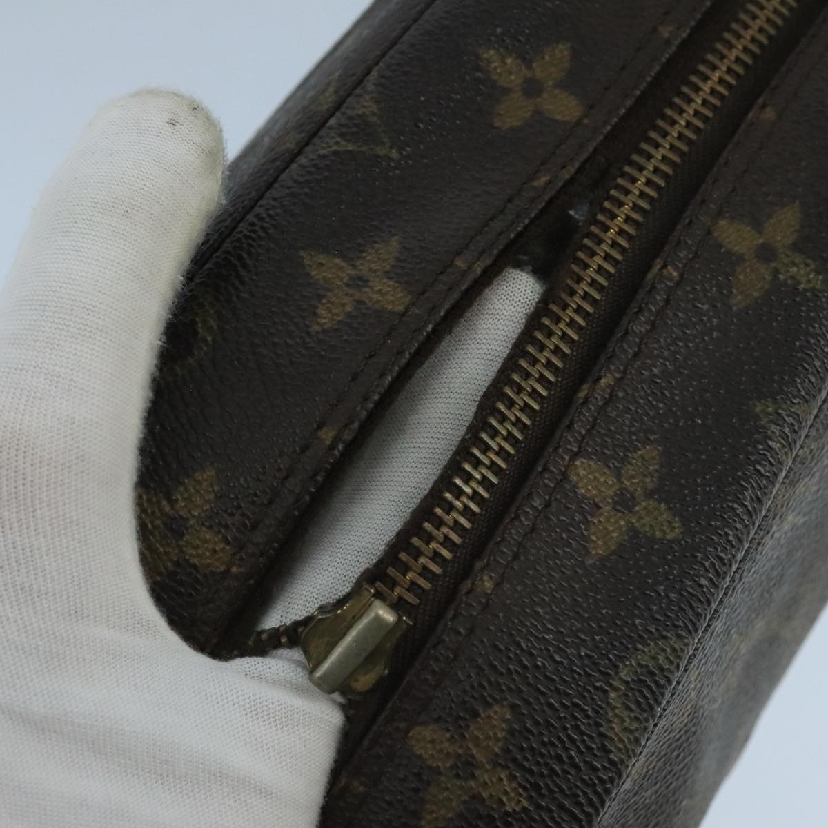 LOUIS VUITTON Monogram Trousse Toilette 28 Clutch Bag M47522 LV bs20606
