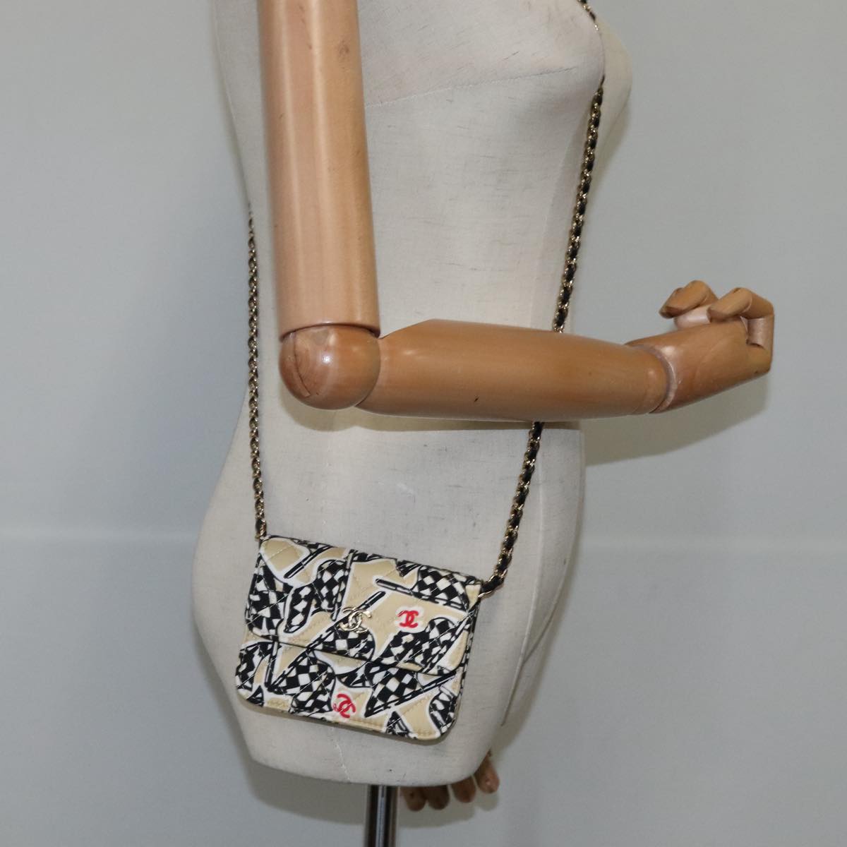 CHANEL Chain Matelasse Checkered Flag Shoulder Bag Canvas Beige CC bs21030A