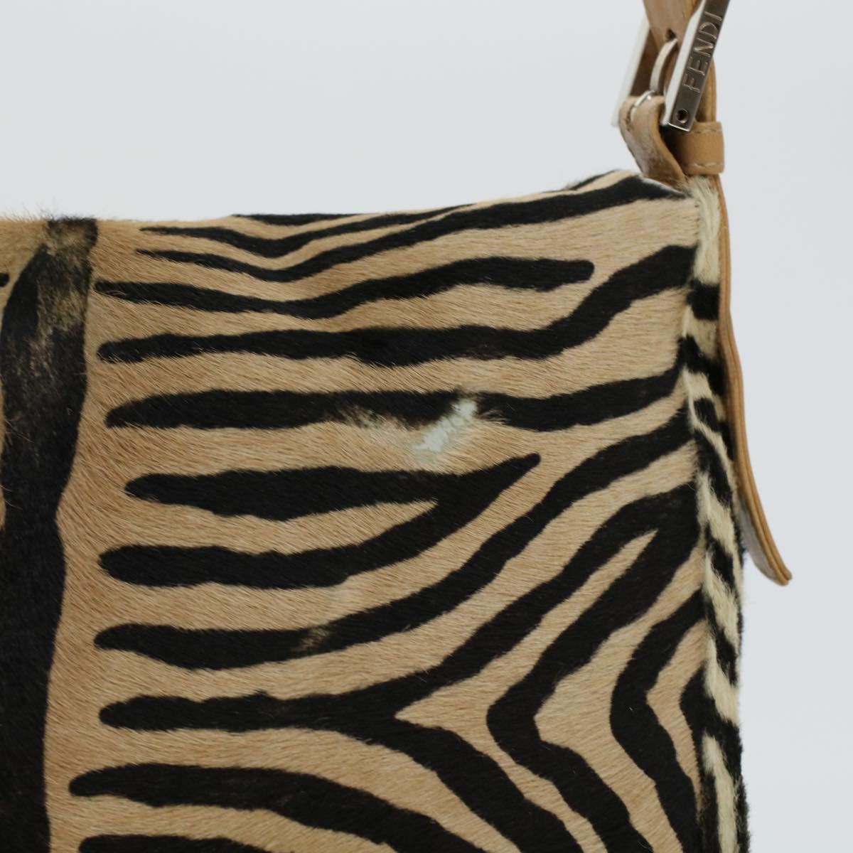 FENDI Mamma Baguette Shoulder Bag Harako leather Beige bs5121