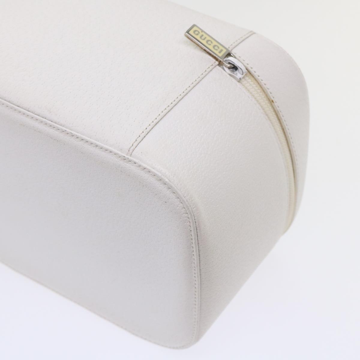 GUCCI Vanity Cosmetic Pouch Leather White 039•1705•0710 bs6557