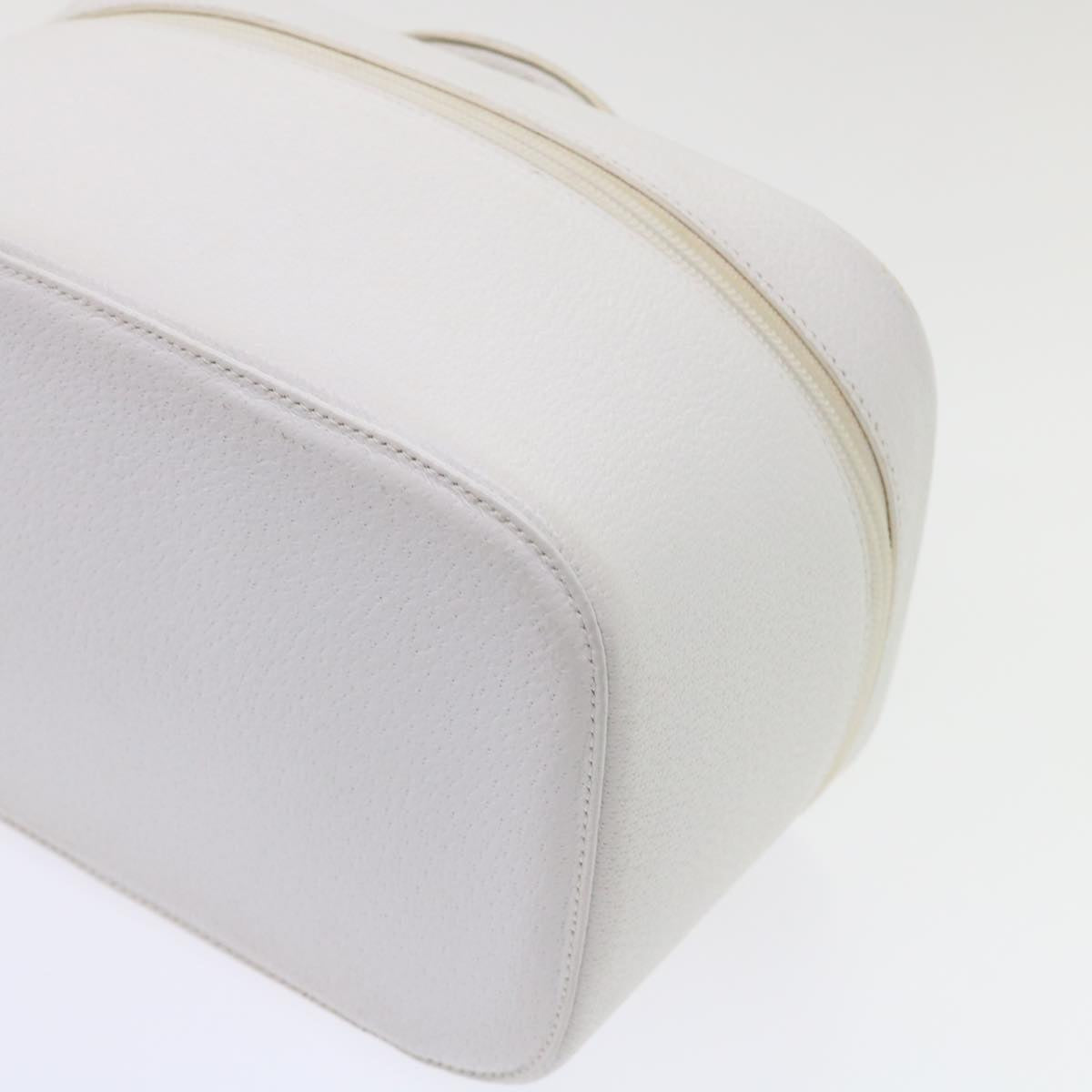 GUCCI Vanity Cosmetic Pouch Leather White 039•1705•0710 bs6557