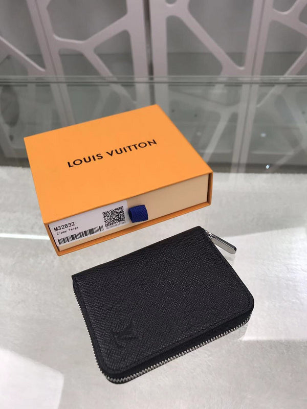 LOV2 Bags - Luxurious Bags  2302