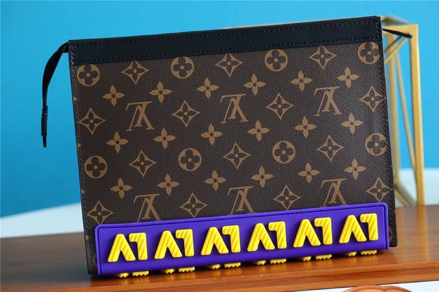 LV Pochette Voyage MM LV RuGLAMIer Monogram Canvas Brown For Men, Travel AcGLAMIssories 27cm LV M80792