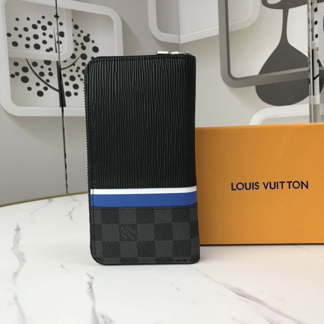 EN - New Arrival Wallet LUV 074