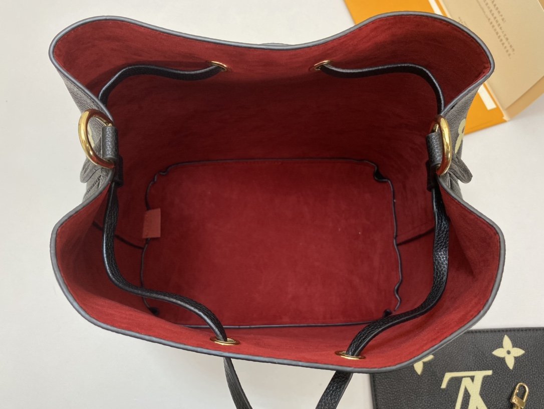 EN - New Arrival Bags LUV 103