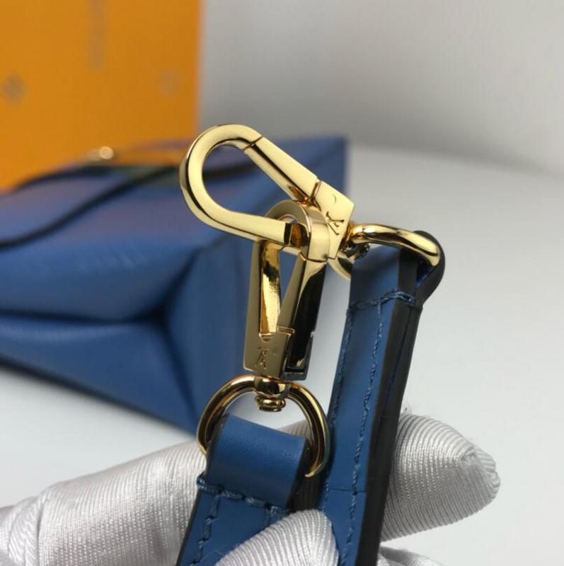 SAMC - LOV Bags - 2199