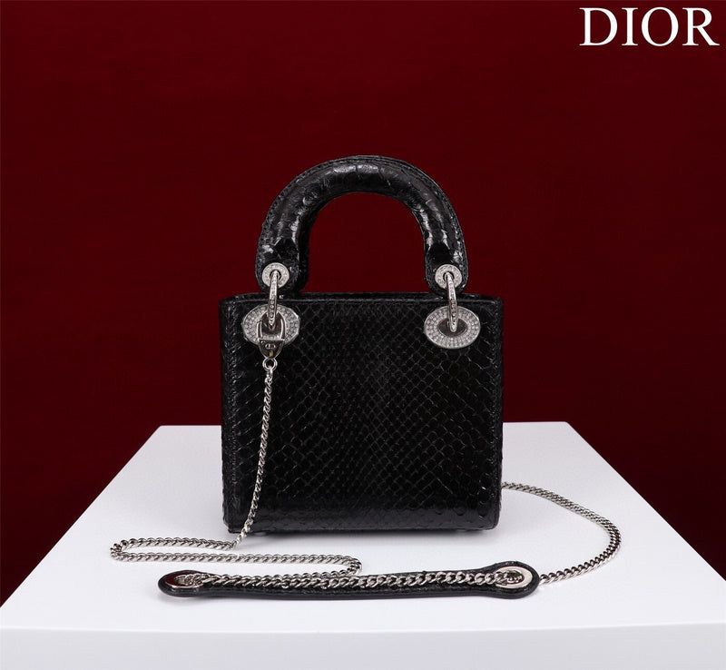 ELE - Dir Bags - 104