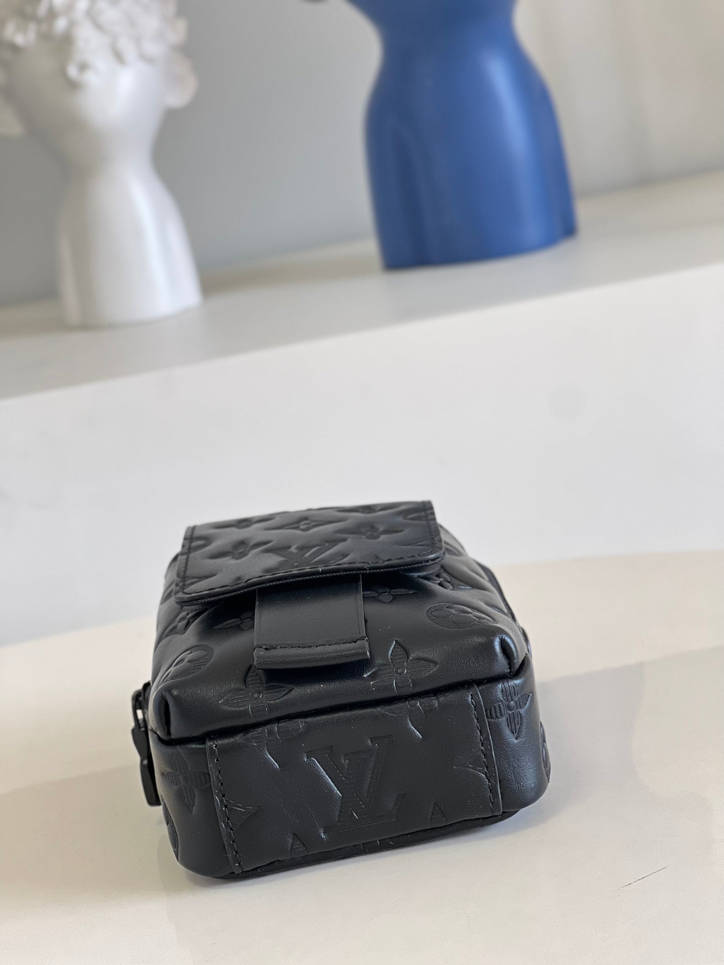 LV GlamIap Double Phone Pouch Monogram Black For Men, Bags, Crossbody Bags 7.1in/18cm LV M81005