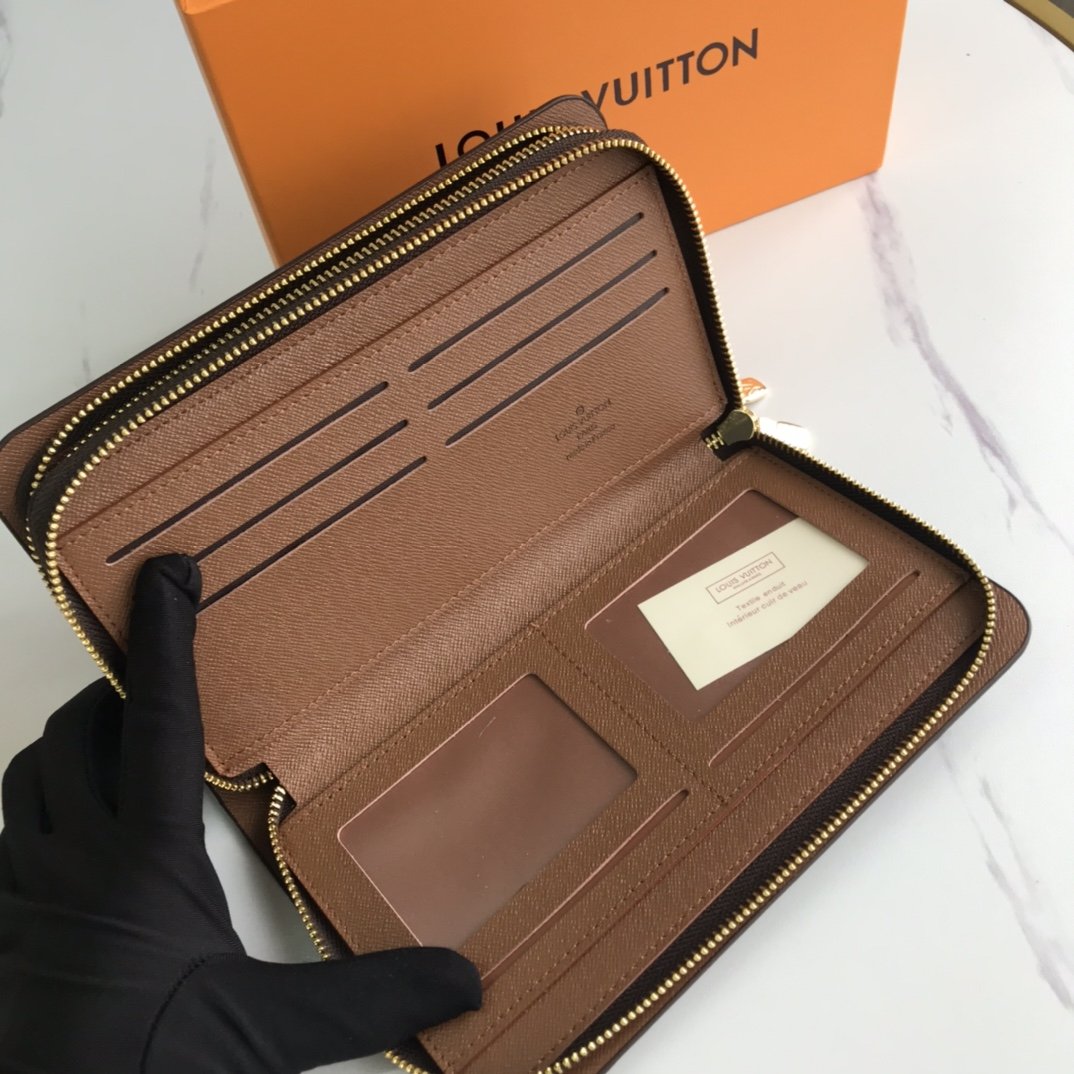 EN - New Arrival Wallet LUV 053